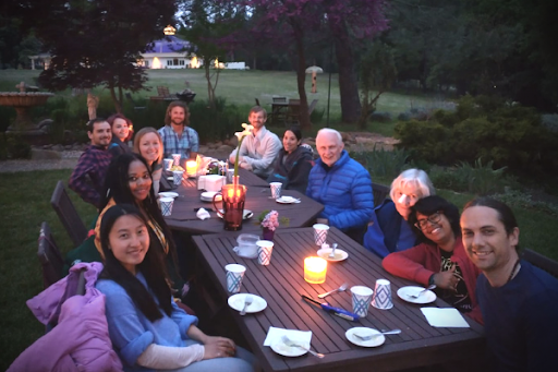 Almas Viejas – Cuerpos Jóvenes